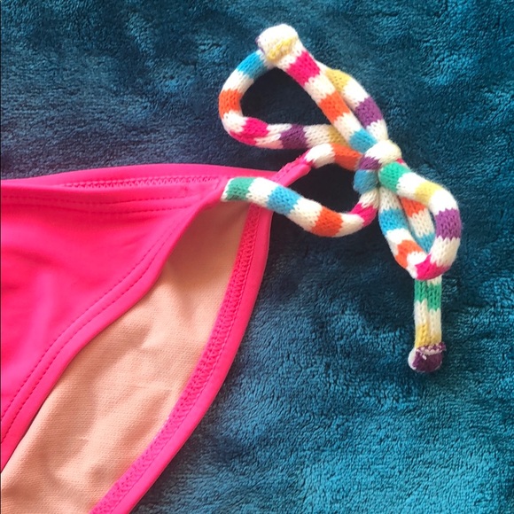 99 Degrees Bikini - Picture 4 of 8